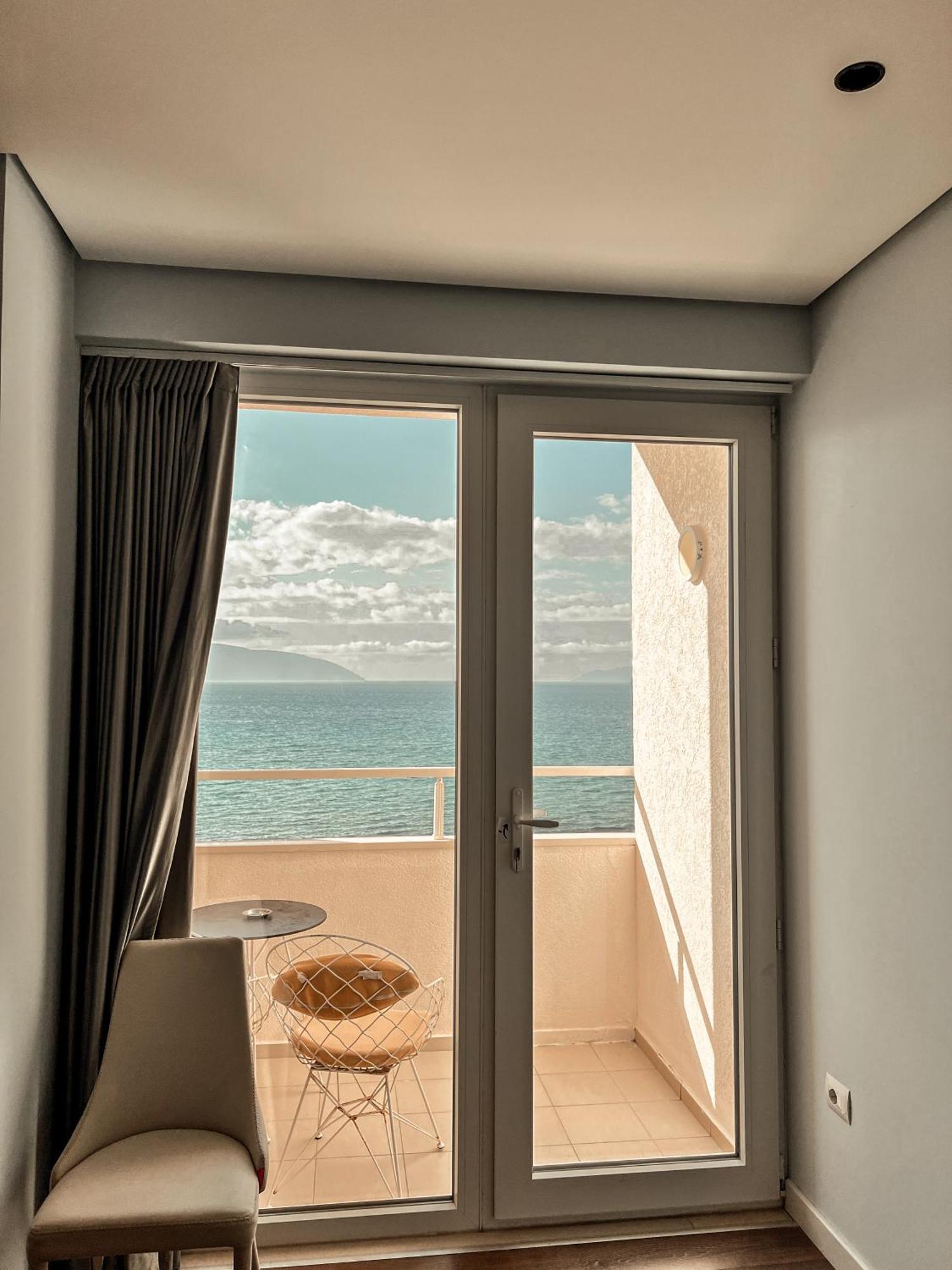 Maxi Room Vlorë 外观 照片