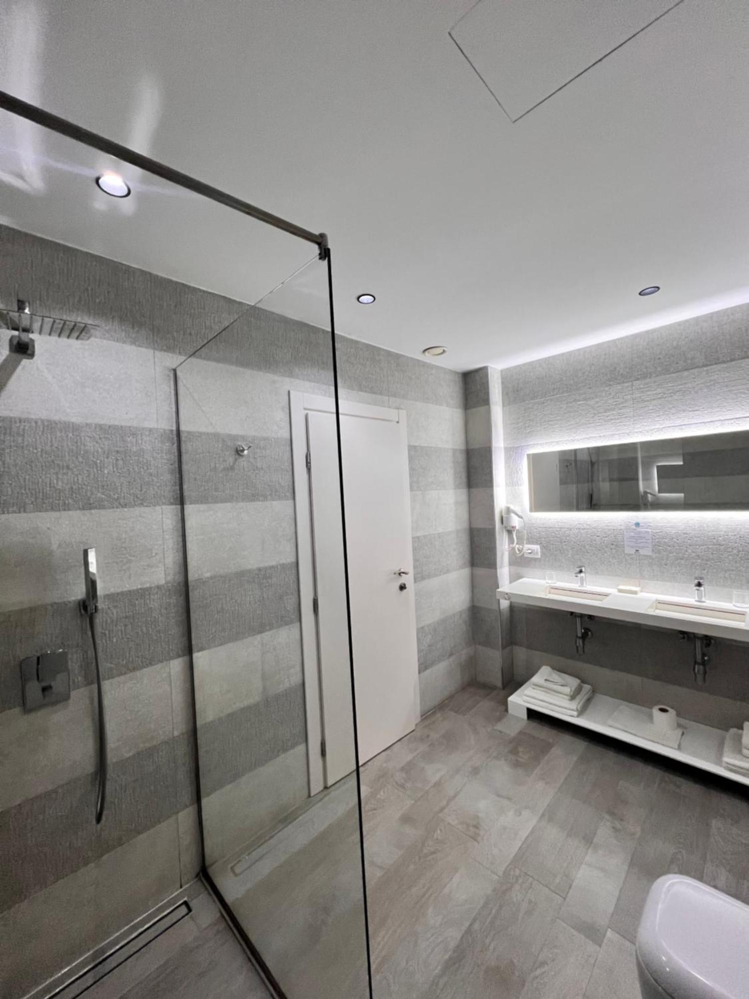 Maxi Room Vlorë 客房 照片
