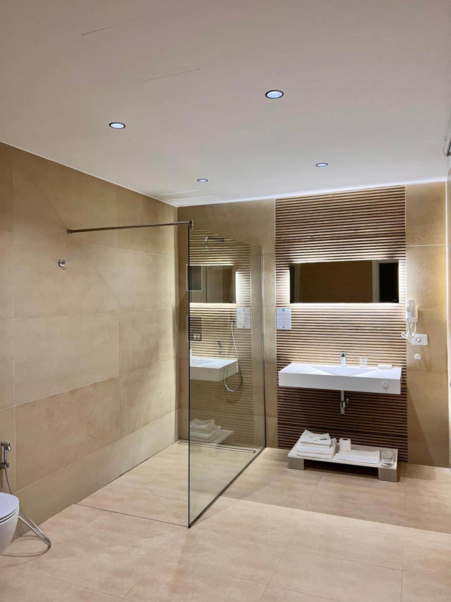 Maxi Room Vlorë 外观 照片