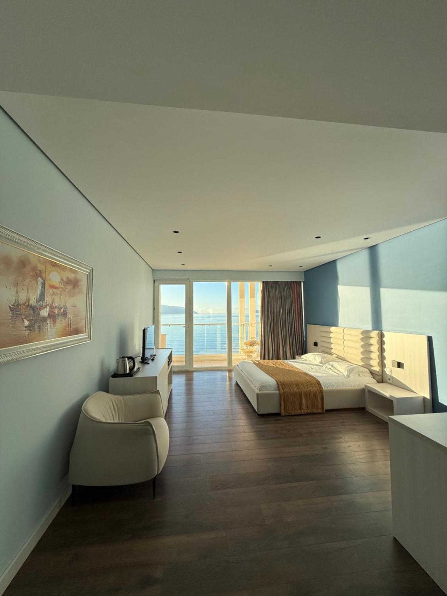 Maxi Room Vlorë 外观 照片
