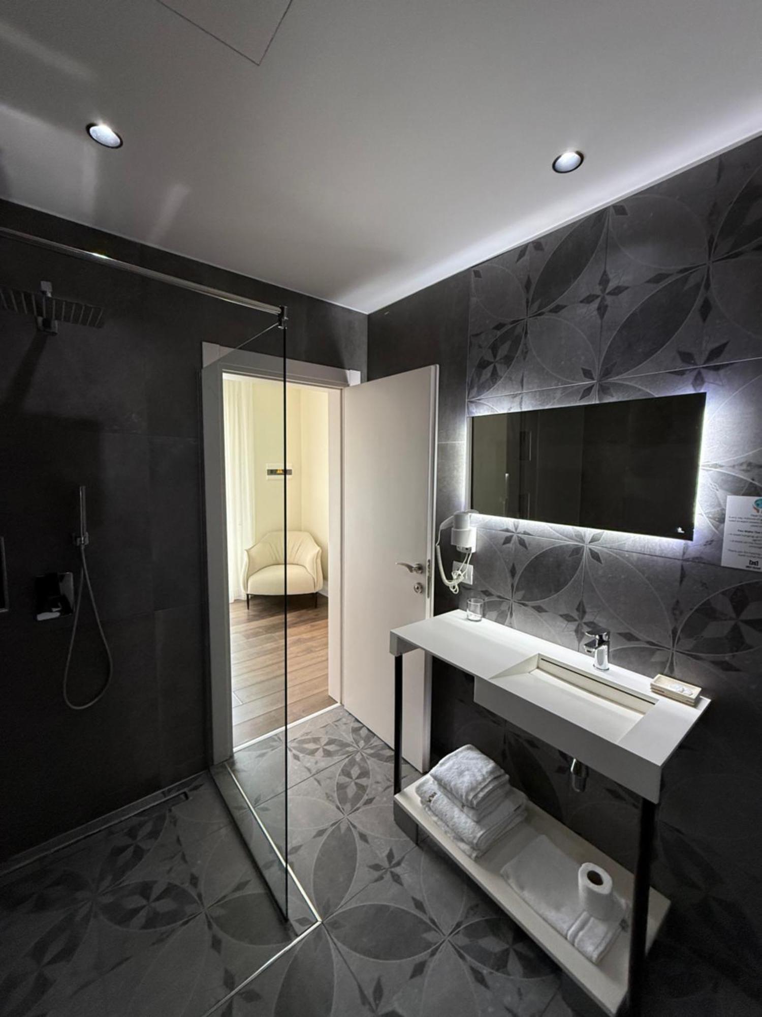 Maxi Room Vlorë 外观 照片